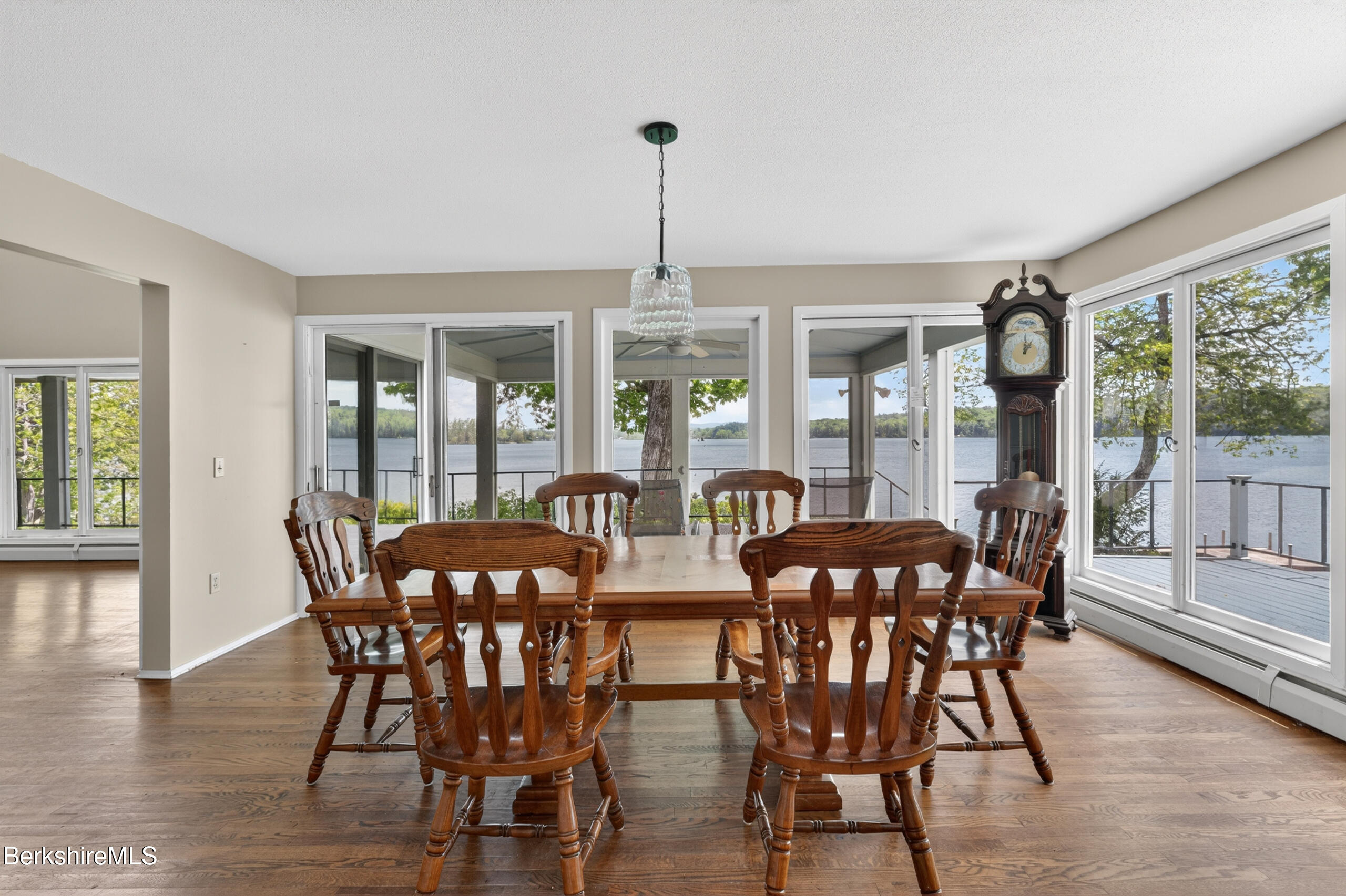 122 Blythewood Dr