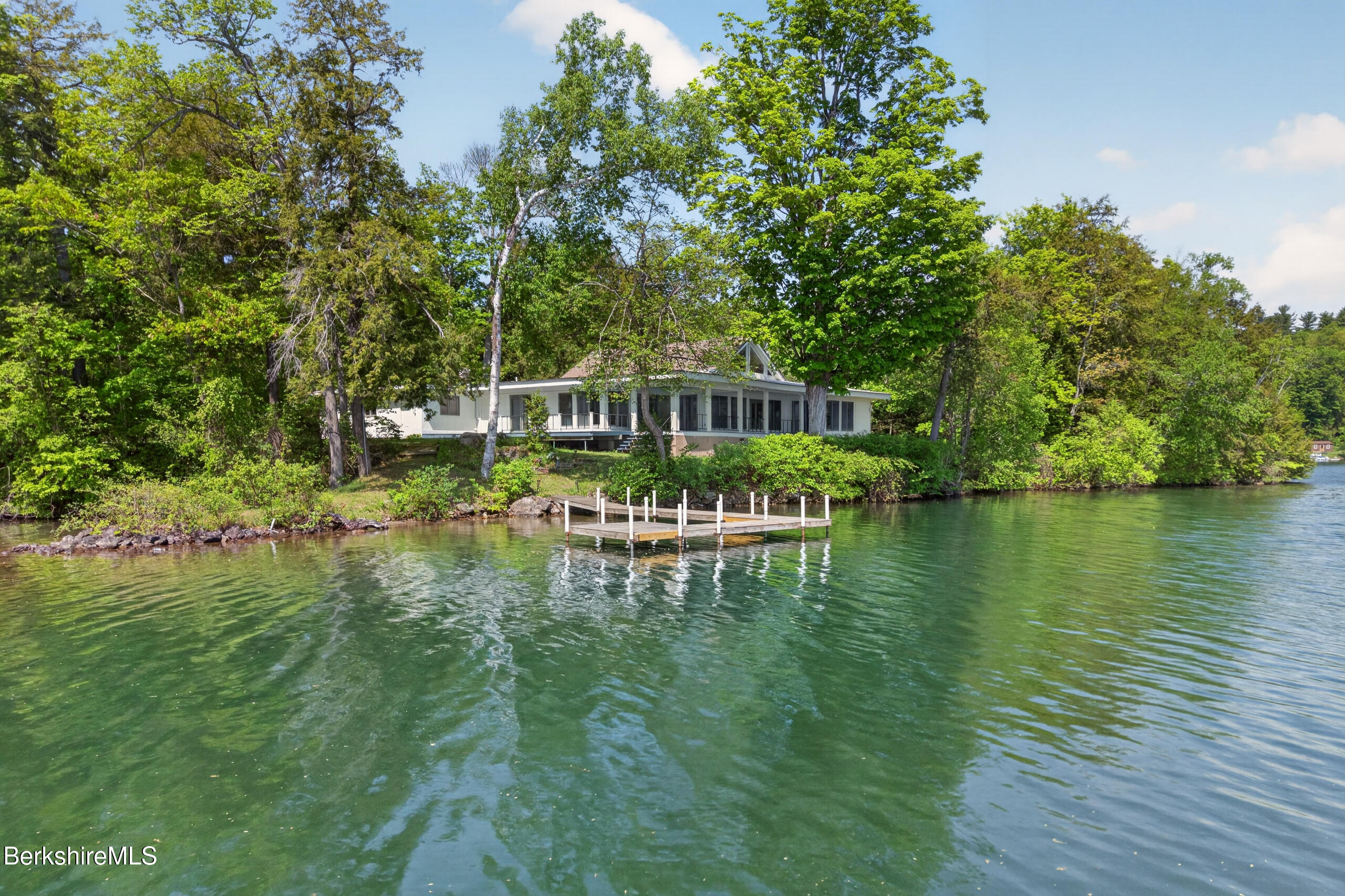 122 Blythewood Dr