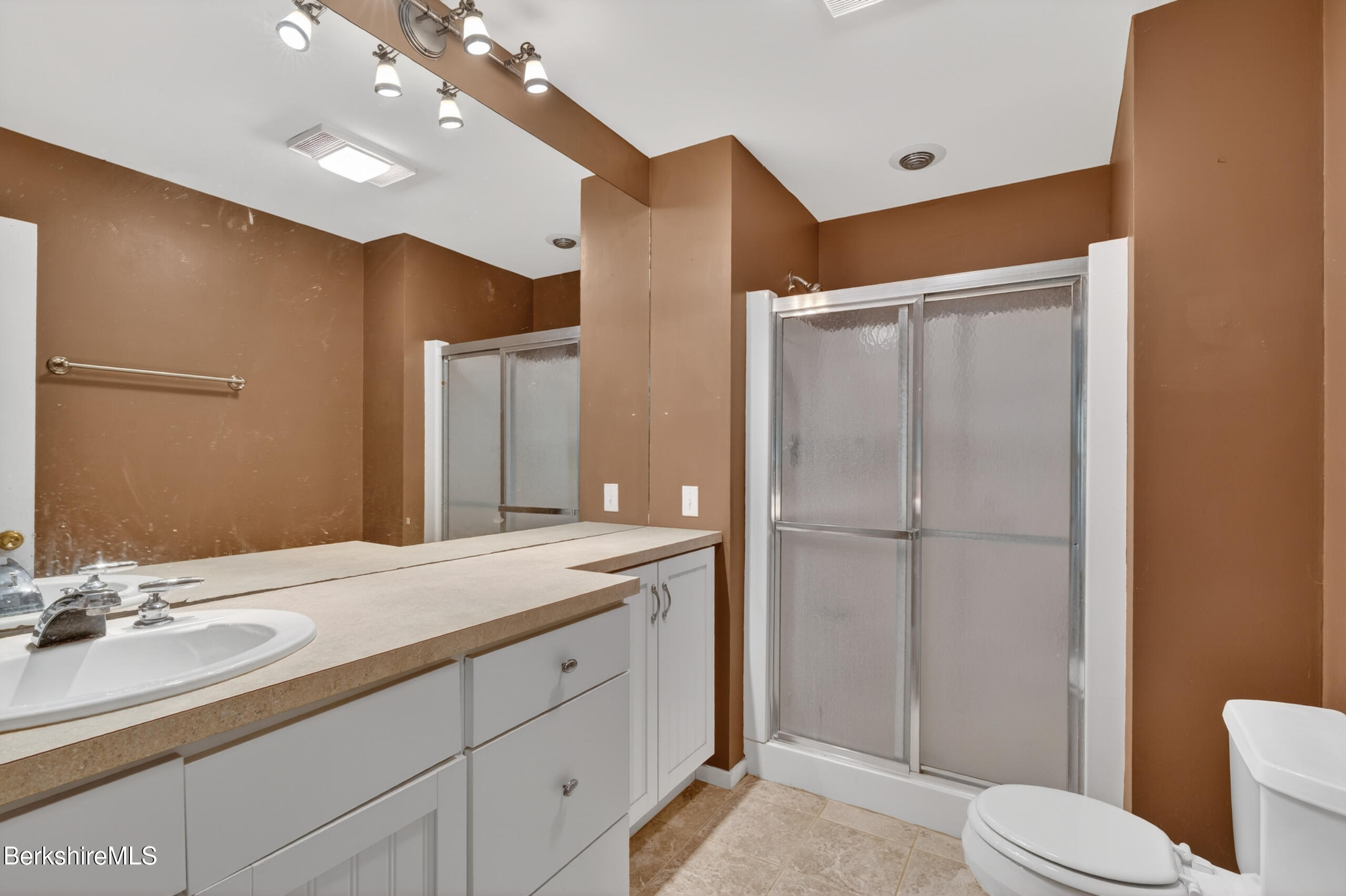 122 Blythewood Dr