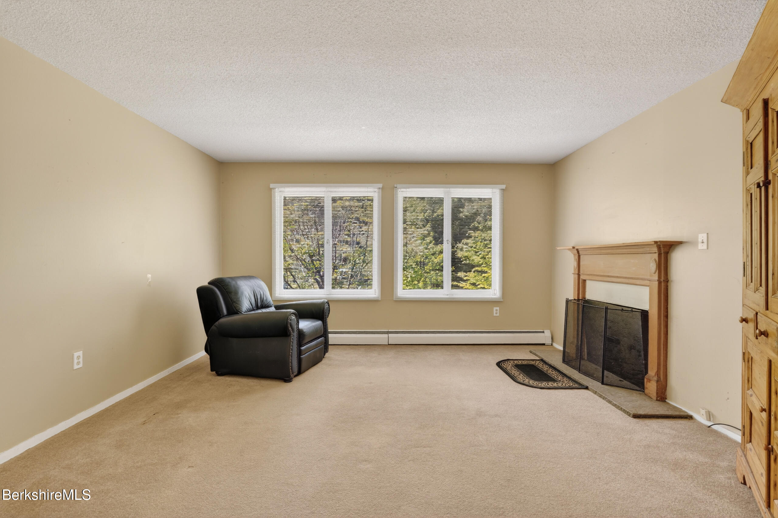 122 Blythewood Dr