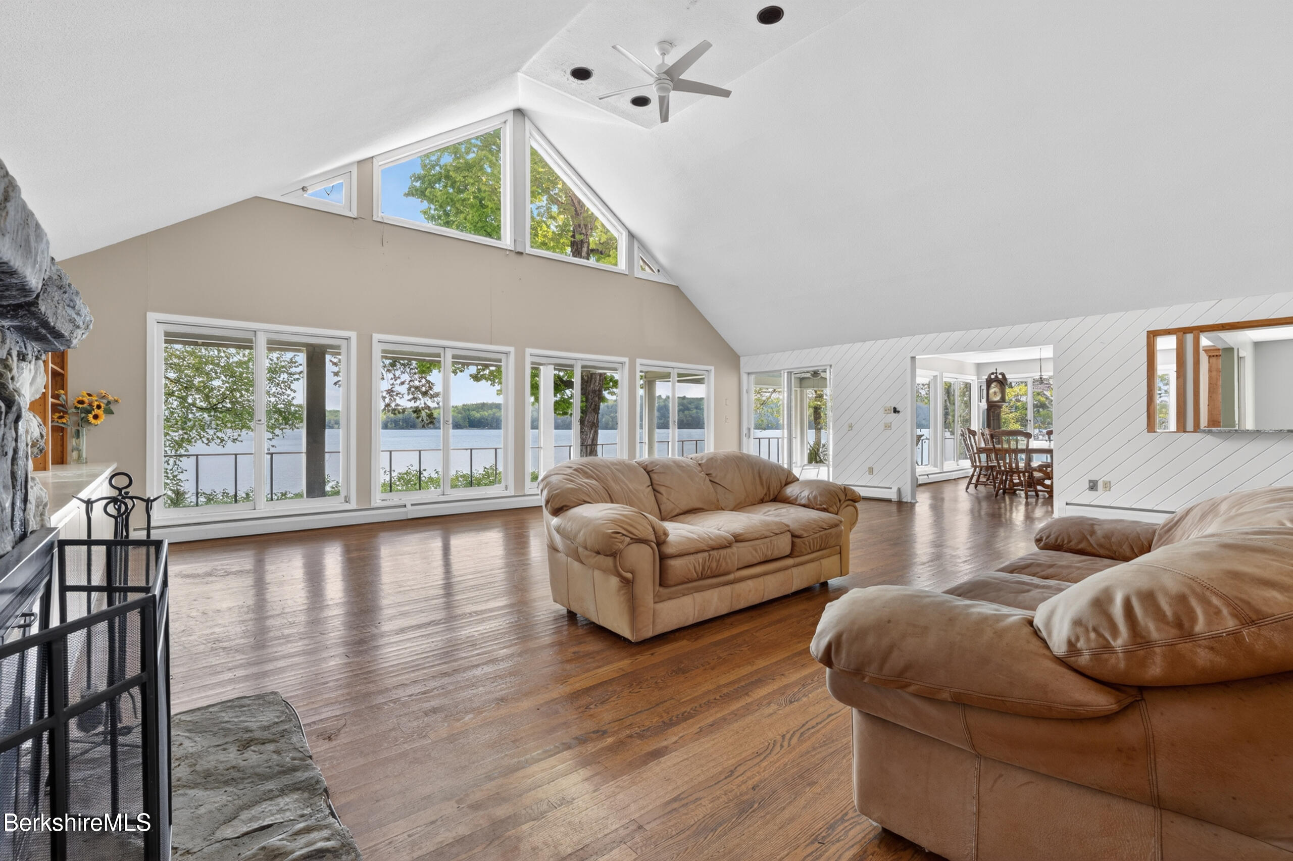 122 Blythewood Dr