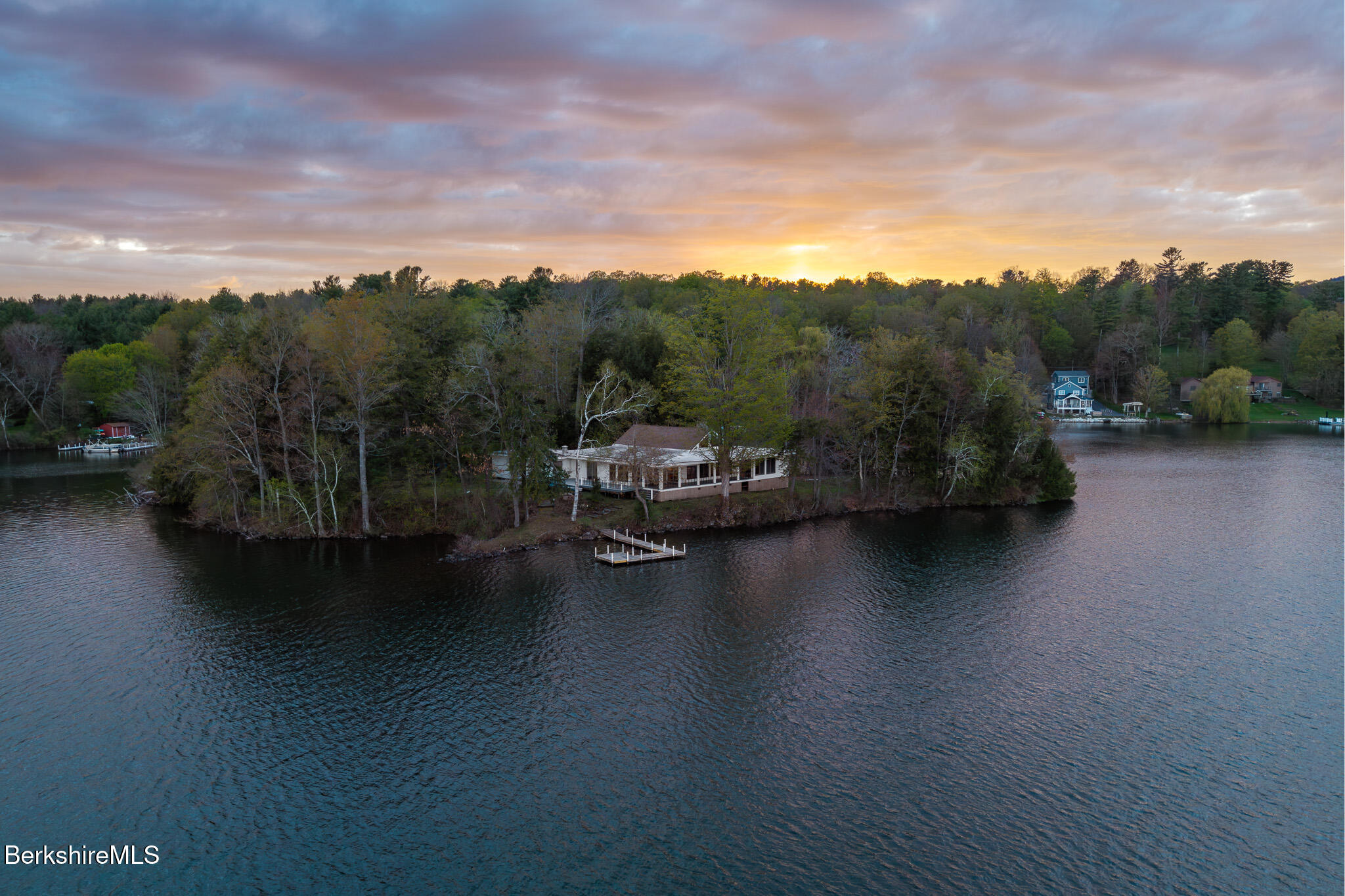 122 Blythewood Dr