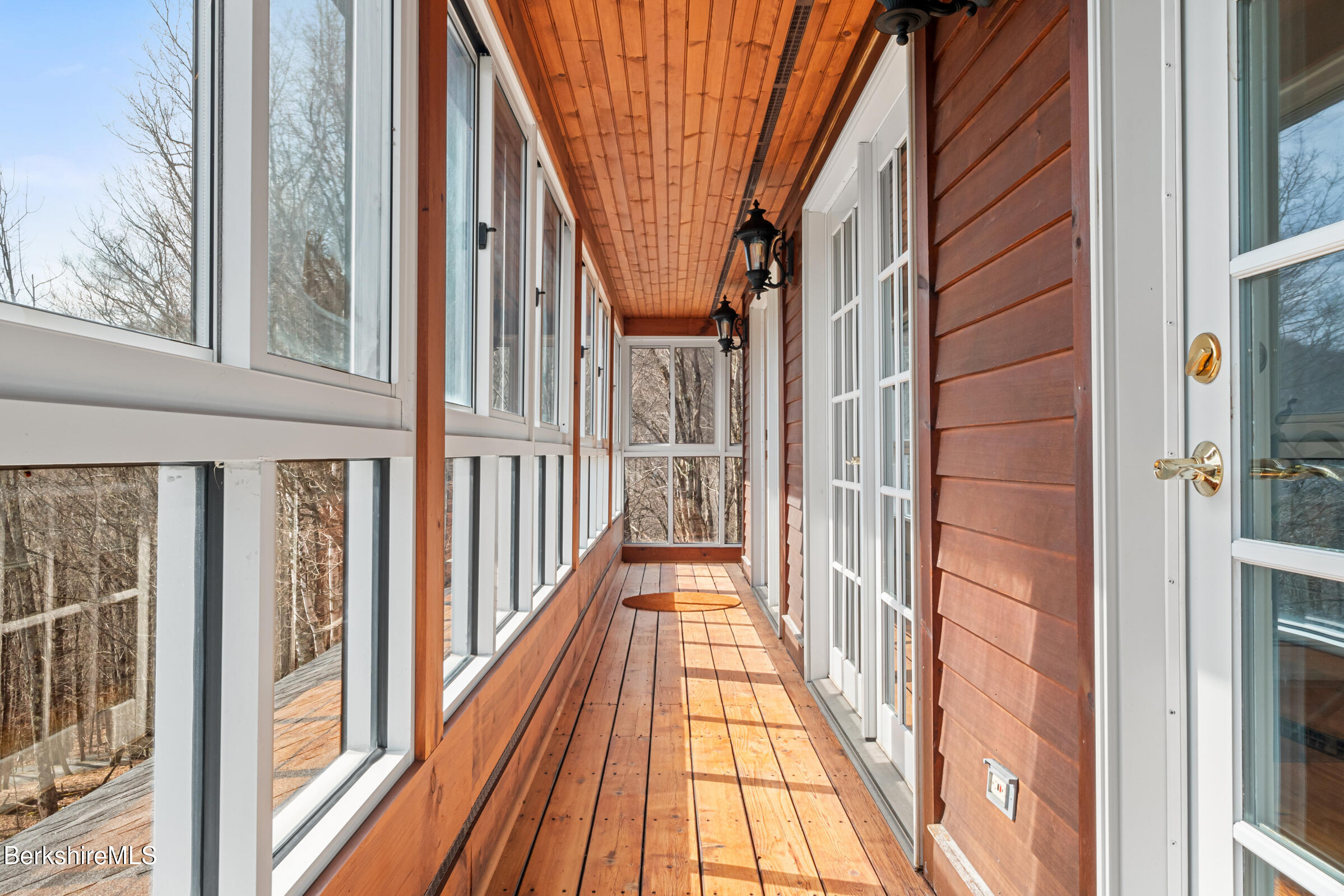 400 Rathbun Rd
