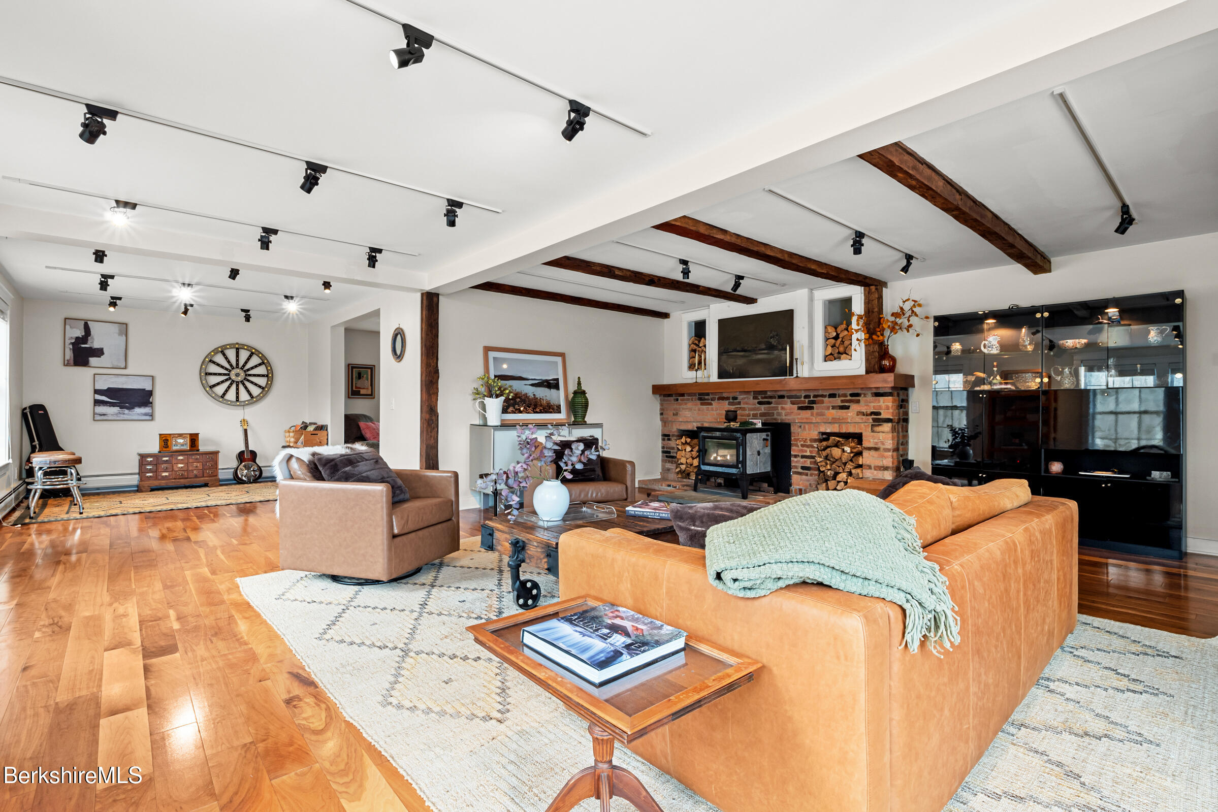 400 Rathbun Rd