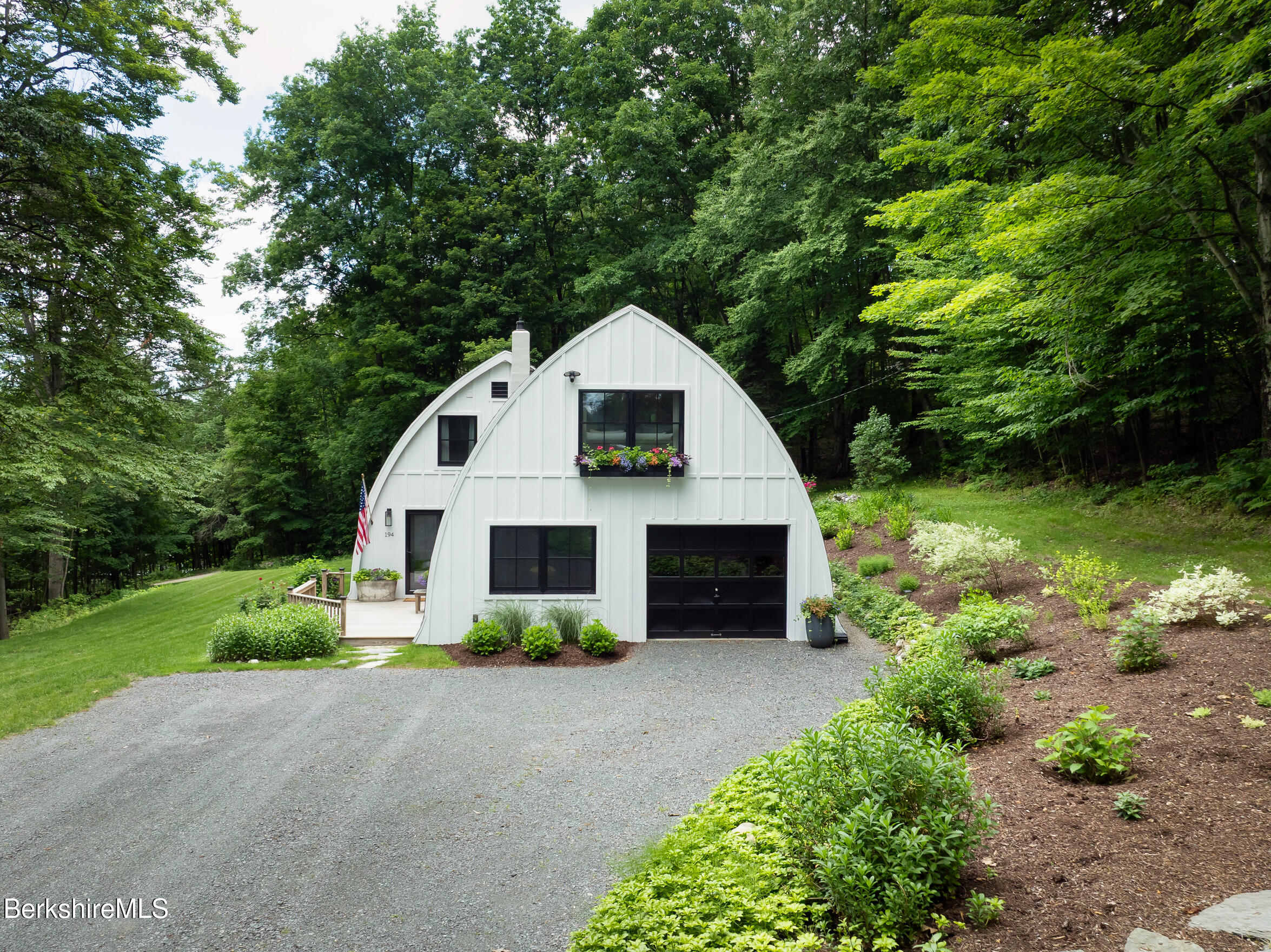 194 Whitman Rd