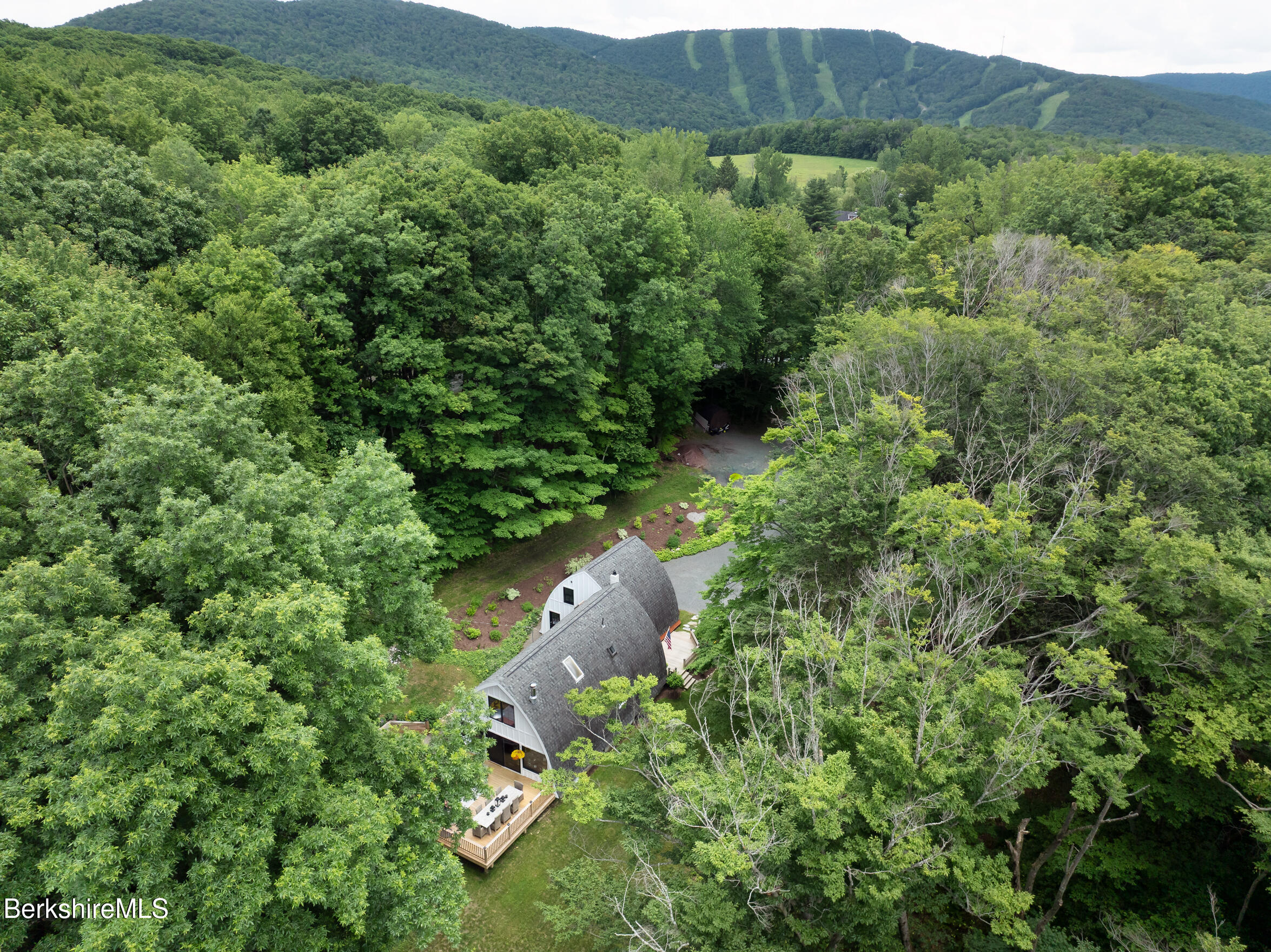 194 Whitman Rd
