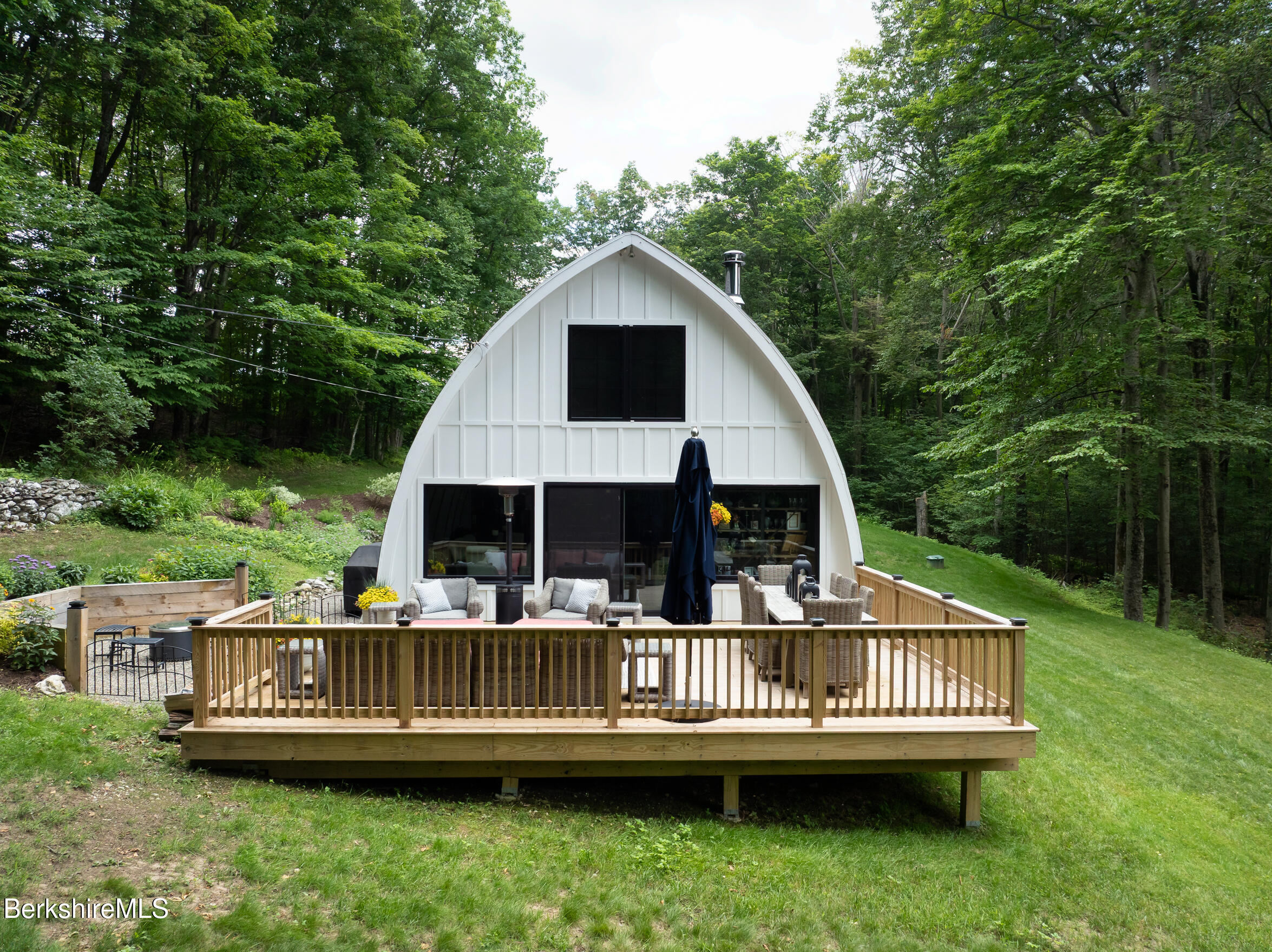194 Whitman Rd