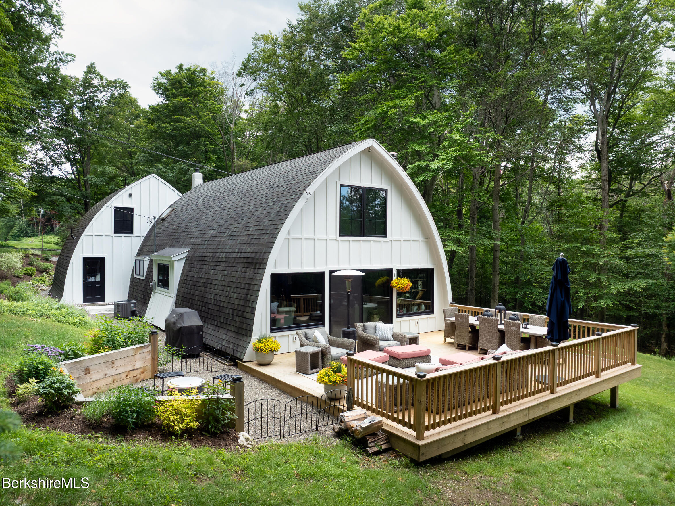 194 Whitman Rd