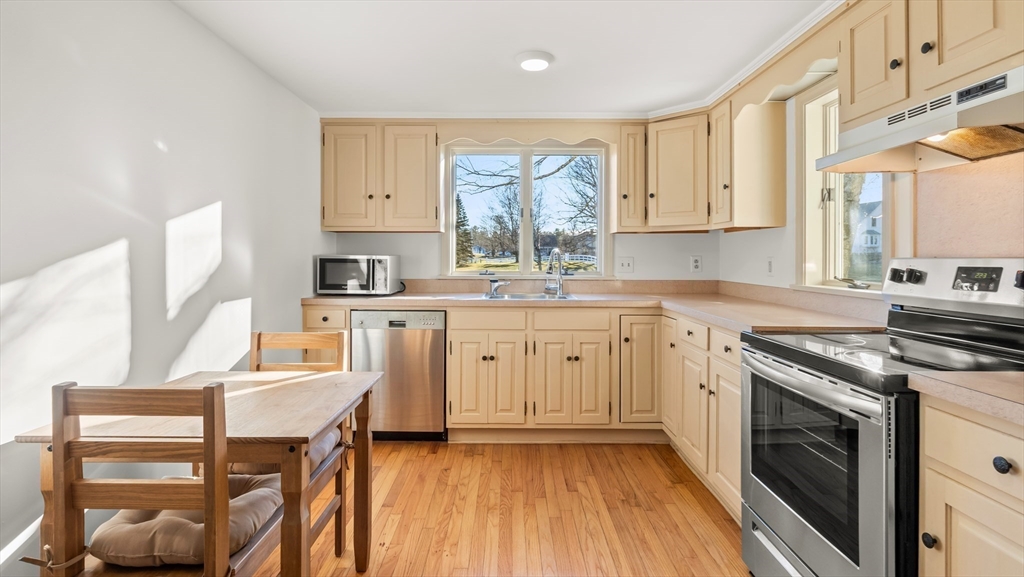 360 Spring St