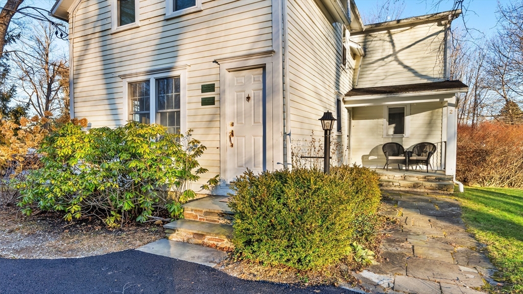 360 Spring St
