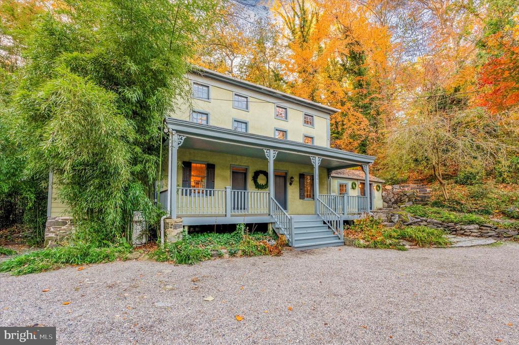 541 AVONDALE ROAD
