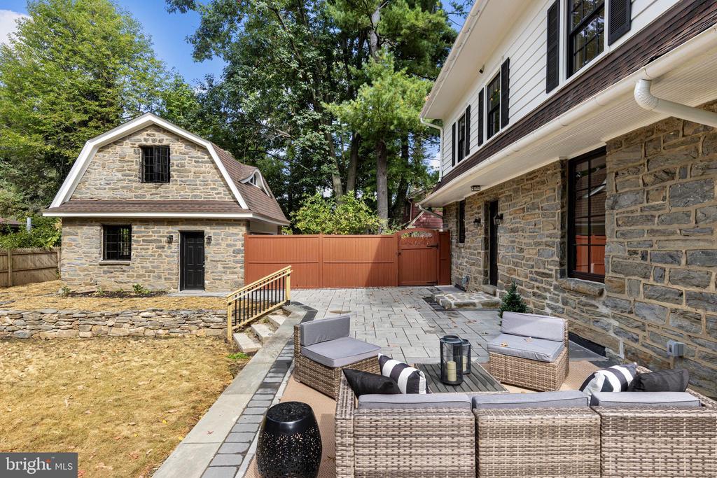 550 RIVERVIEW ROAD