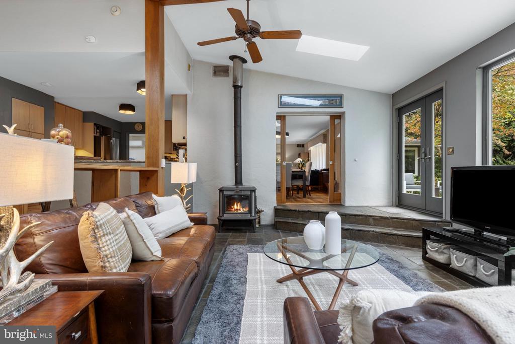 42 RABBIT RUN ROAD