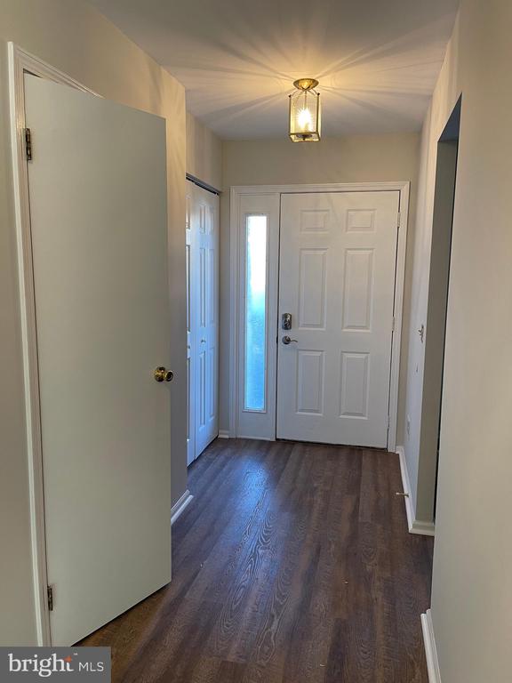 1034 PUTNAM BOULEVARD Unit: 121