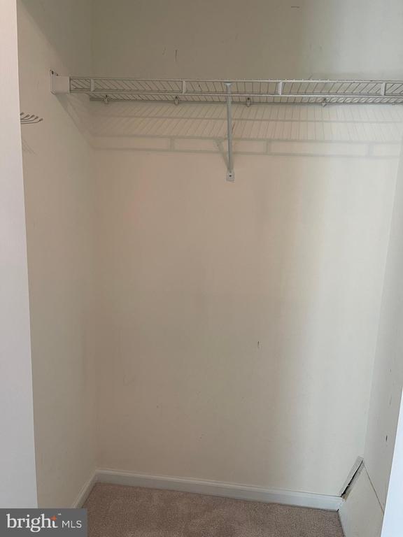 1034 PUTNAM BOULEVARD Unit: 121