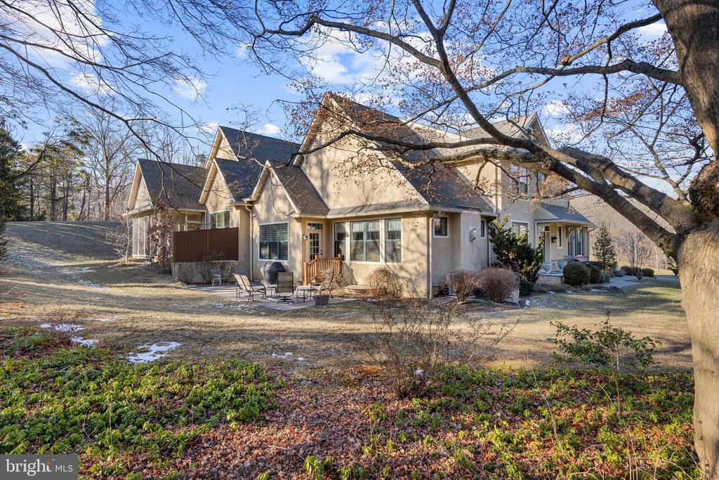 108 TRAYMORE LANE
