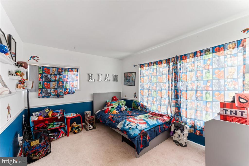 700 MEADOWWOOD LANE