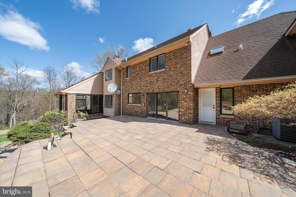 411 HIDDEN VALLEY ROAD