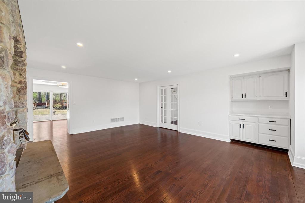 411 HIDDEN VALLEY ROAD