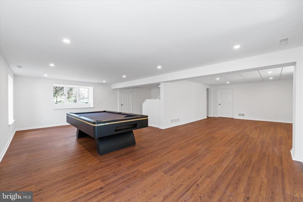 411 HIDDEN VALLEY ROAD