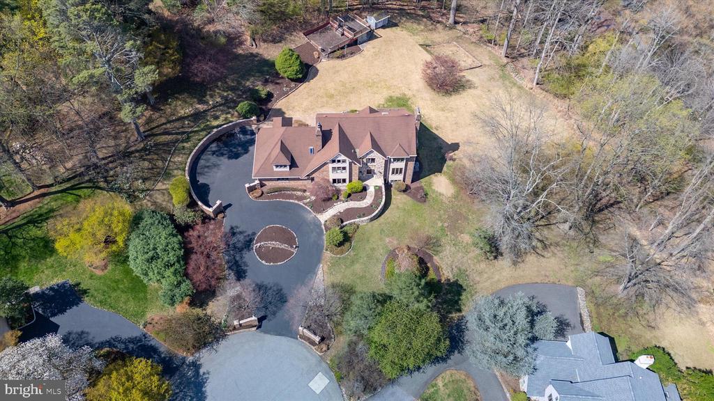 411 HIDDEN VALLEY ROAD