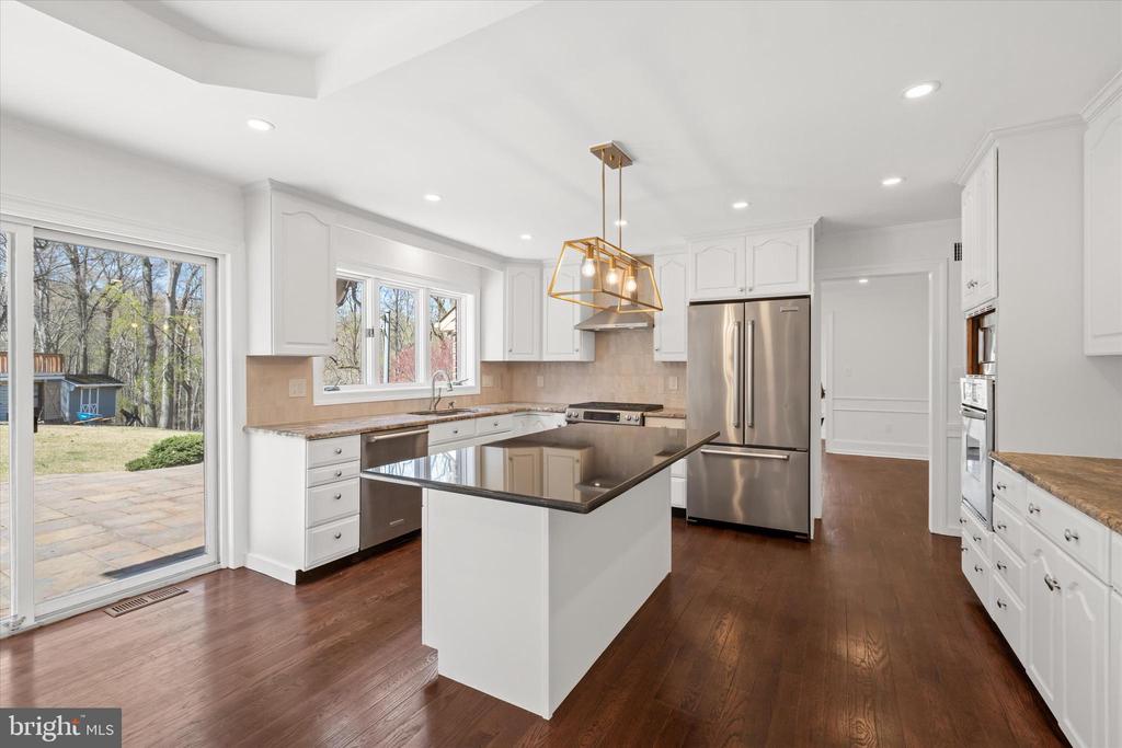 411 HIDDEN VALLEY ROAD
