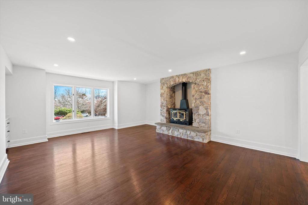 411 HIDDEN VALLEY ROAD