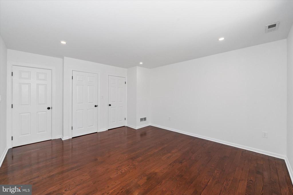 411 HIDDEN VALLEY ROAD