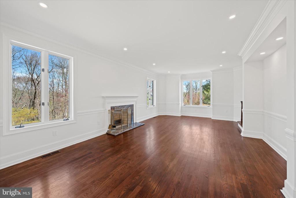 411 HIDDEN VALLEY ROAD