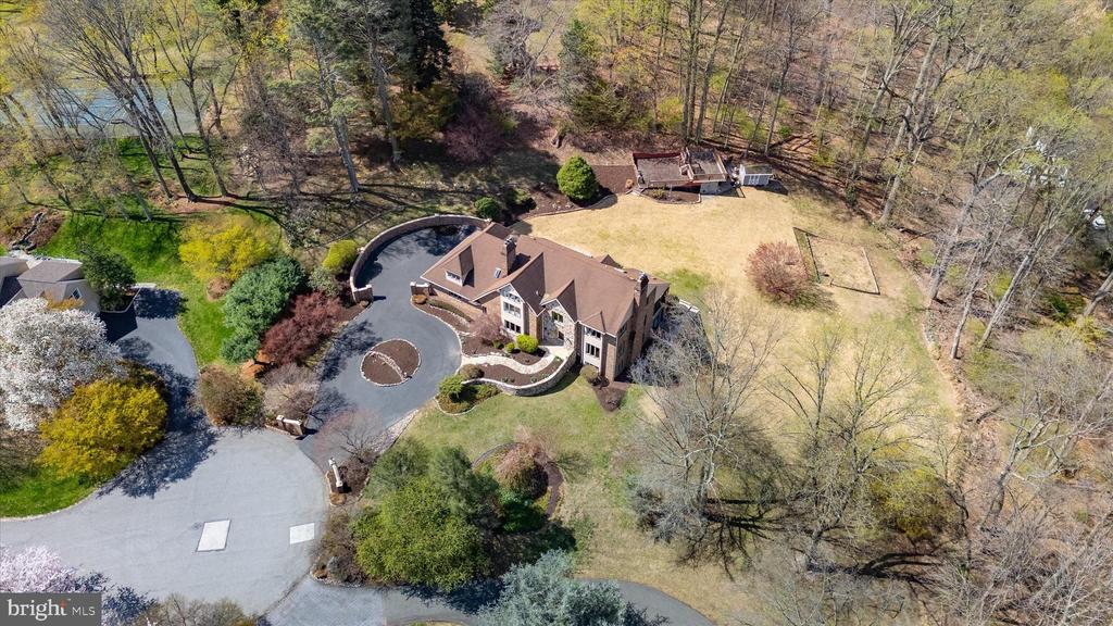 411 HIDDEN VALLEY ROAD