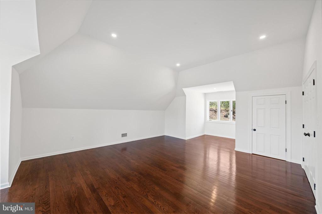 411 HIDDEN VALLEY ROAD