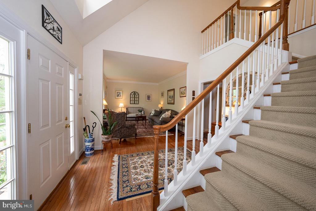 725 KINCAID MILLS LANE