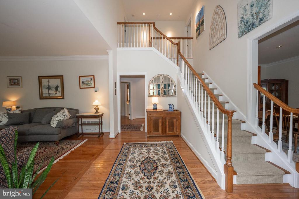 725 KINCAID MILLS LANE