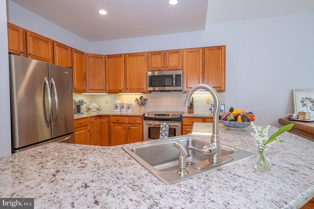725 KINCAID MILLS LANE