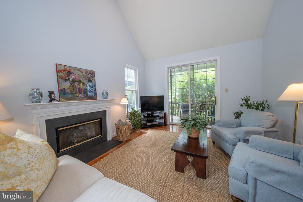 725 KINCAID MILLS LANE