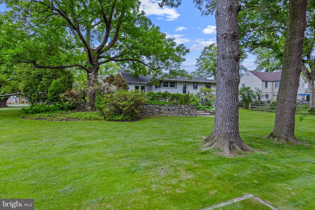 413 HAWTHORNE ROAD