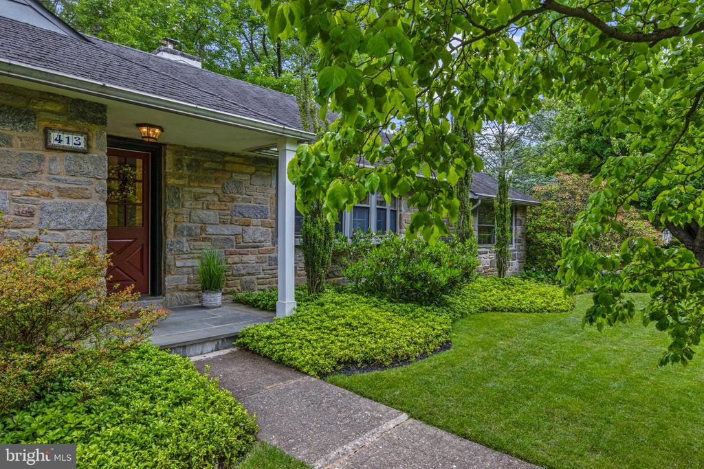 413 HAWTHORNE ROAD