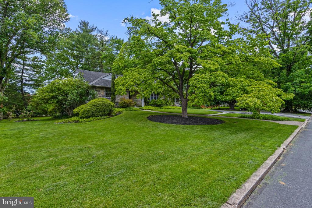 413 HAWTHORNE ROAD