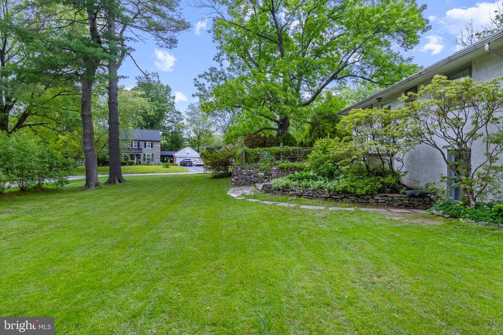 413 HAWTHORNE ROAD