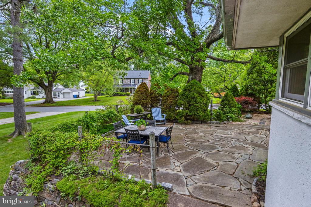 413 HAWTHORNE ROAD