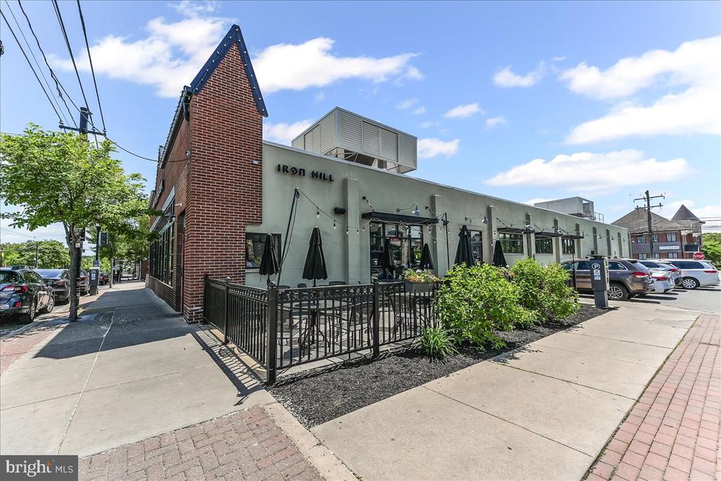 1 GREEN VALLEY ROAD