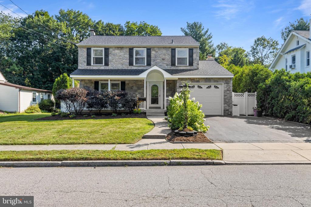 403 HAVERFORD PLACE
