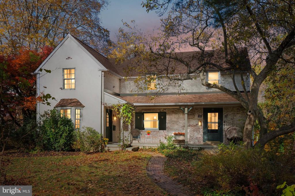 25 GREEN VALLEY ROAD