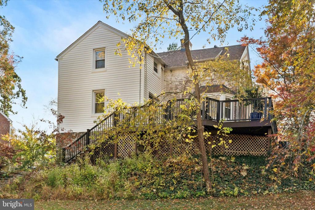 25 GREEN VALLEY ROAD
