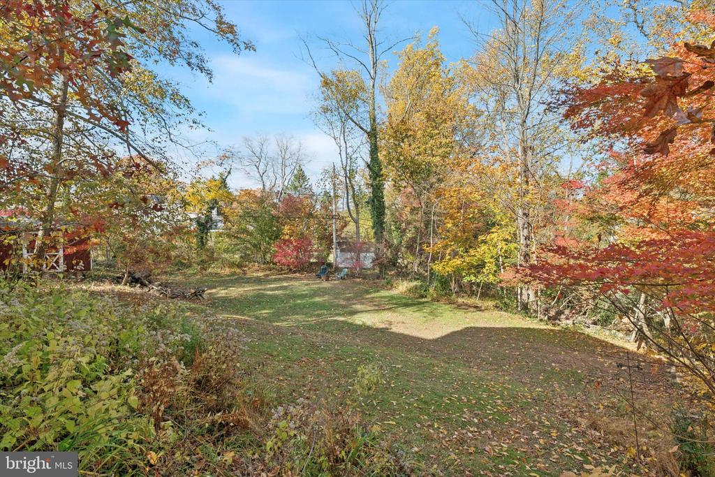 25 GREEN VALLEY ROAD
