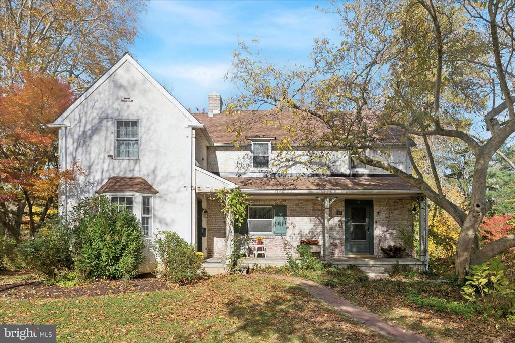 25 GREEN VALLEY ROAD