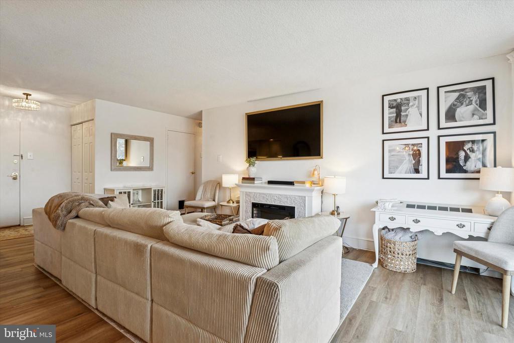 801 YALE AVENUE Unit: 921