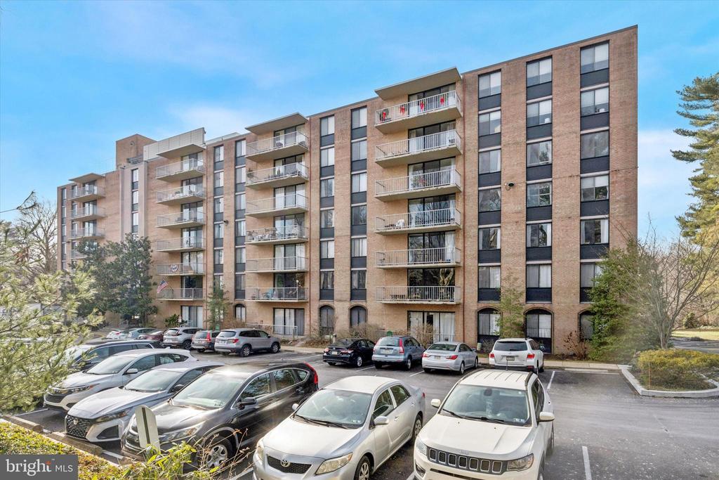 801 YALE AVENUE Unit: 921