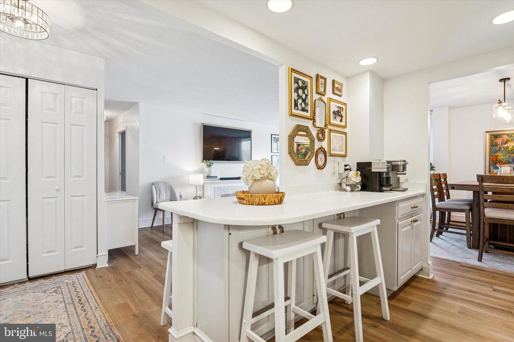 801 YALE AVENUE Unit: 921