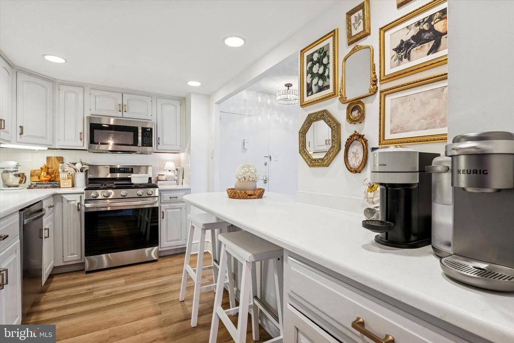 801 YALE AVENUE Unit: 921
